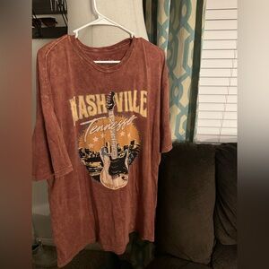 Nashville Graphic T-Shirt